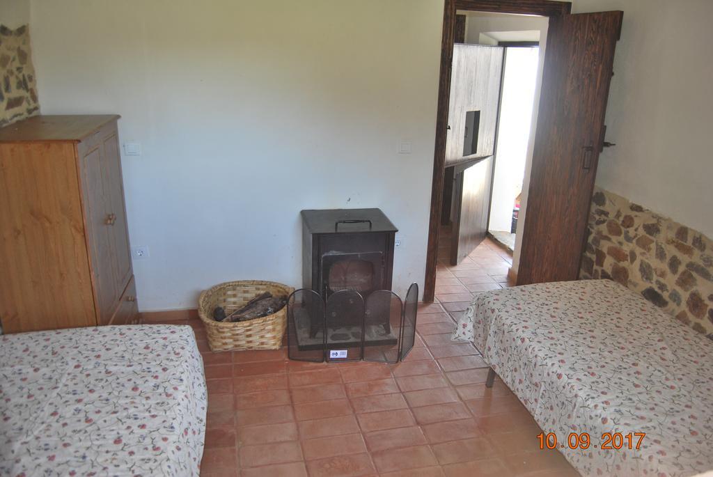 Casa Rural Ecologica Huerta Del Pirata Fuente de Cantos Buitenkant foto